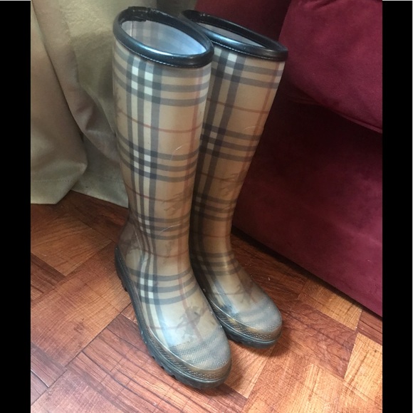 Burberry Shoes - Burberry rain boots